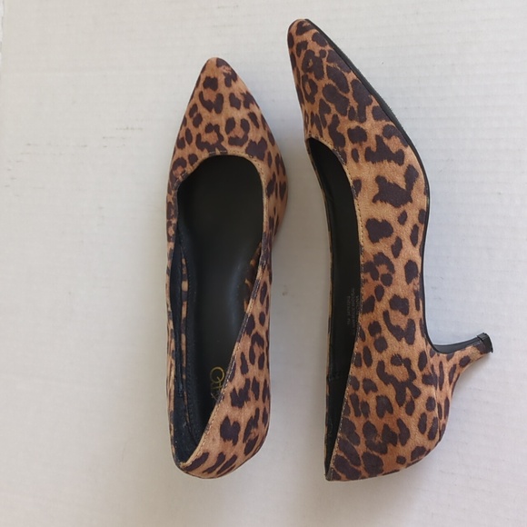 Cato Animal Print Pointed Toe Kitten Heels Black Brown Leopard 9M EUC - Picture 4 of 11